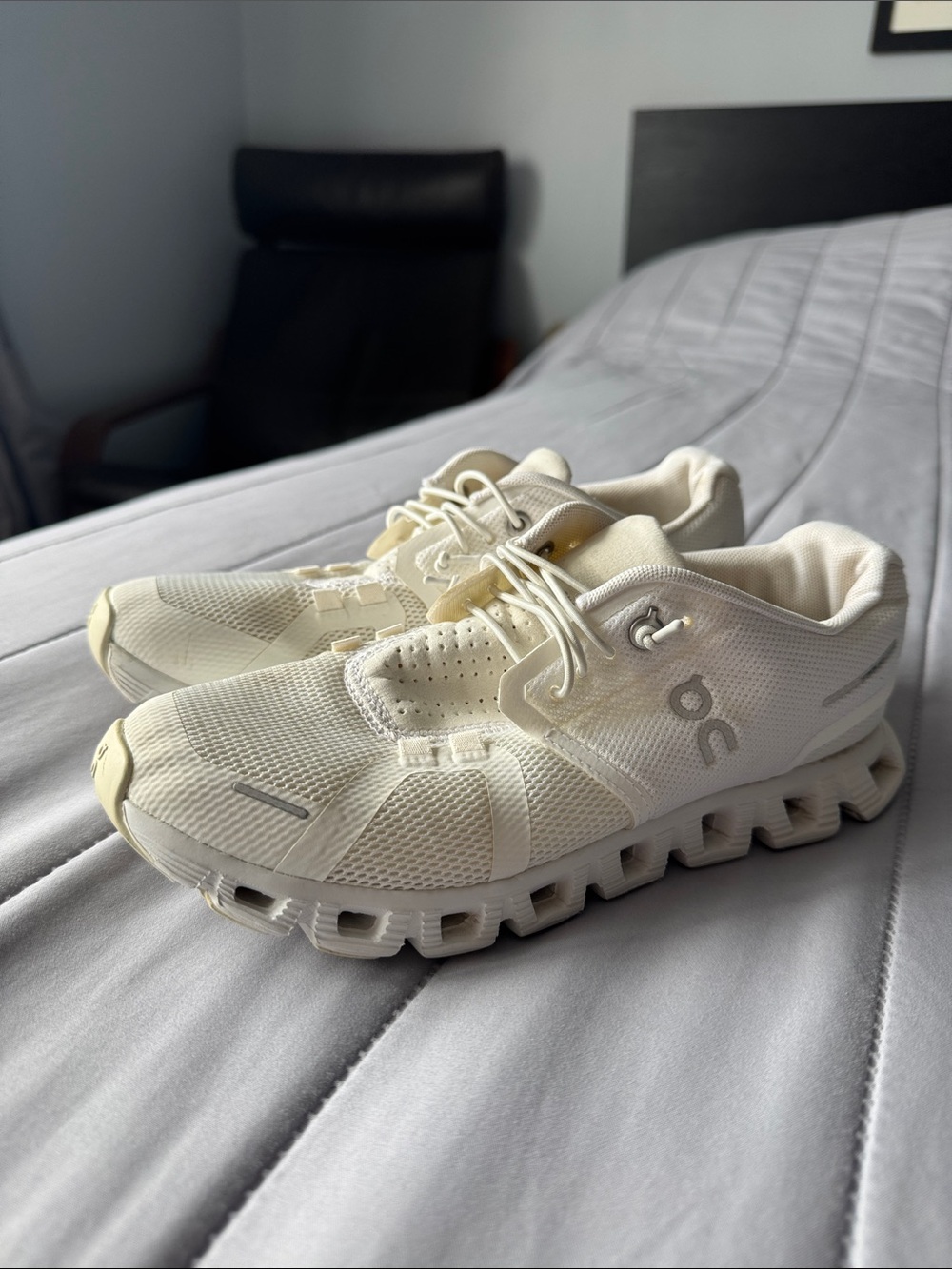 On Cloud 5 White Mesh Sneakers W6.5